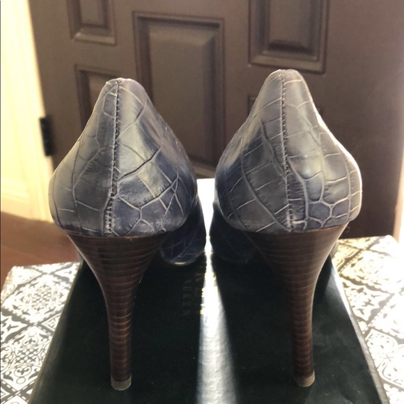 Ralph Lauren crocodile leather heels - Picture 4 of 4